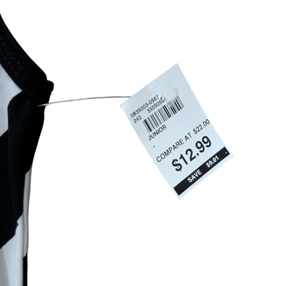 $5⛄NWT Soft Stitch Black and White Chevron Print Dress - Picture 5 of 6